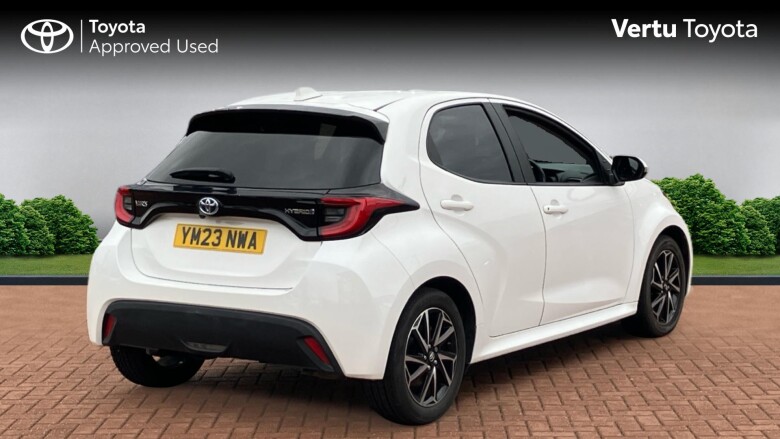 Toyota Yaris 1.5 Hybrid Design 5dr CVT Hybrid Hatchback